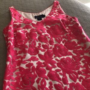 Adorable Vineyard Vines silk sheath dress